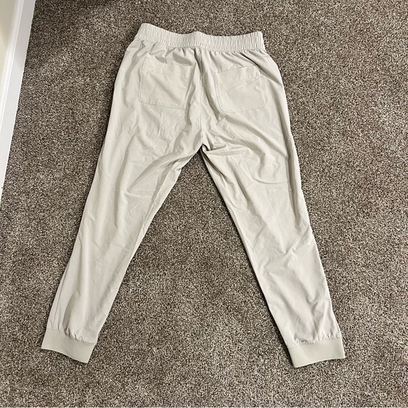 Banana Republic Small Standard Jogger - Picture 2 of 5